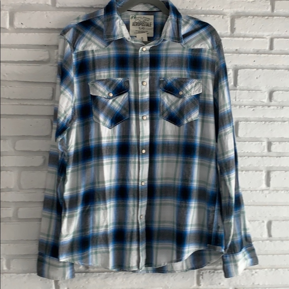 AéRopostale plaid button down long sleeve shirt 👕